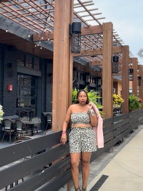 Women’s Leopard Print Two-Piece Set - Gray
